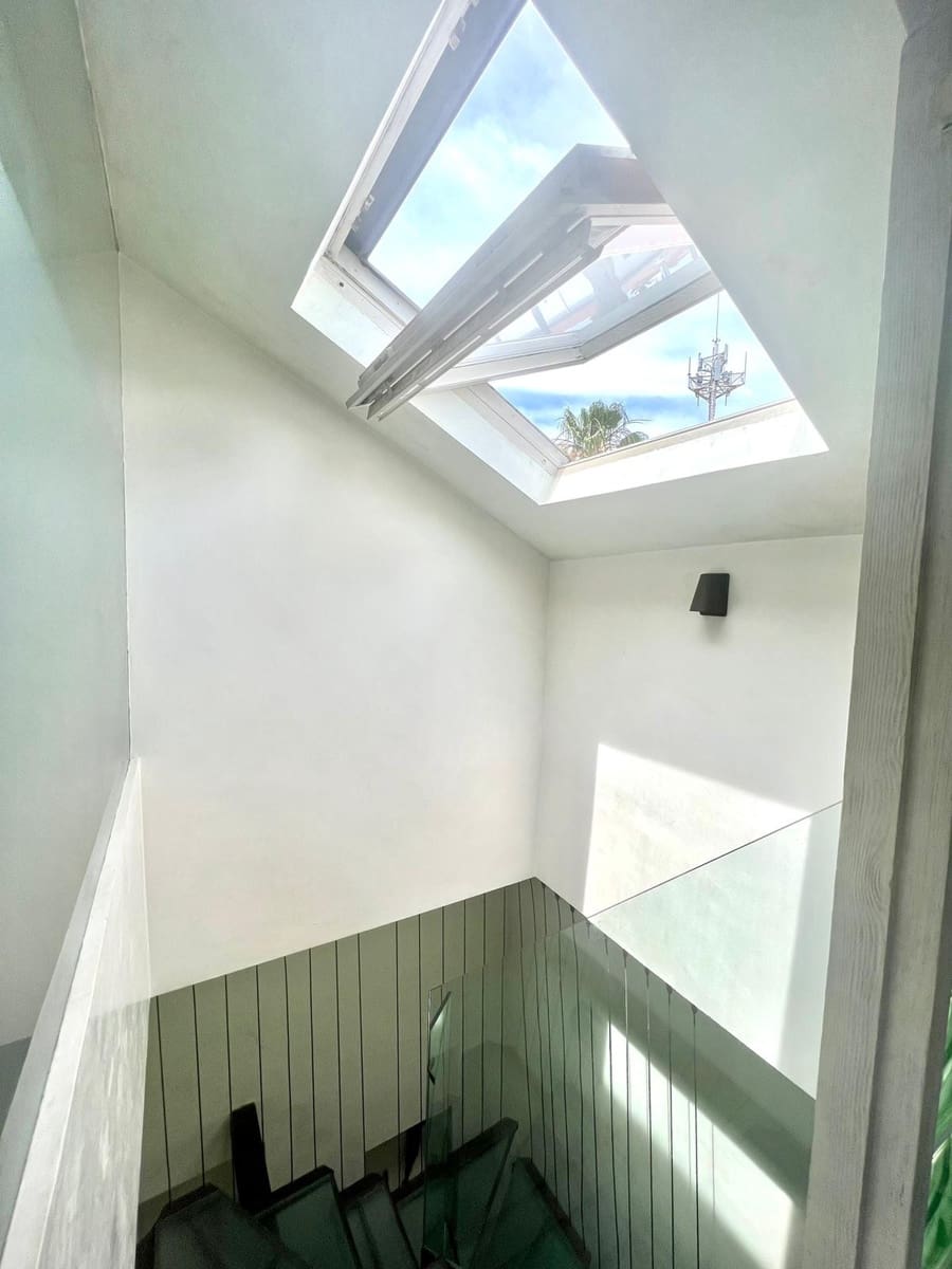 3 chambre Maison de Ville à vendre à Estepona avec piscine garage - 530 000 € (Ref: 9450002)