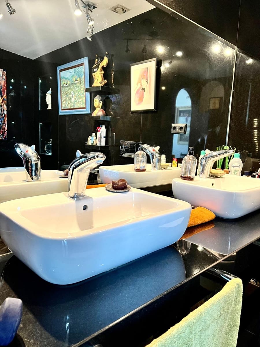 3 chambre Maison de Ville à vendre à Estepona avec piscine garage - 530 000 € (Ref: 9450002)