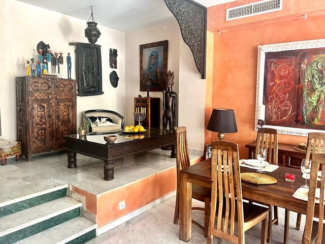3 Zimmer Haus zu verkaufen in Estepona mit Pool Garage - 530.000 € (Ref: 9450002)