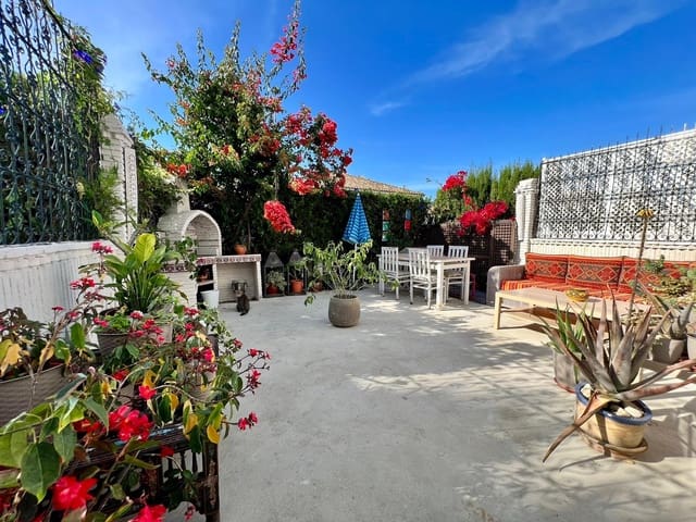 3 Zimmer Haus zu verkaufen in Estepona mit Pool Garage - 530.000 € (Ref: 9450002)