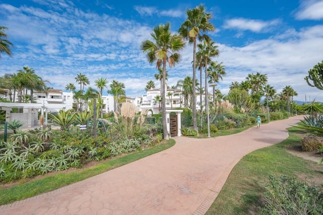 2 chambre Appartement à vendre à Costalita, Estepona avec piscine - 995 000 € (Ref: 9451131)