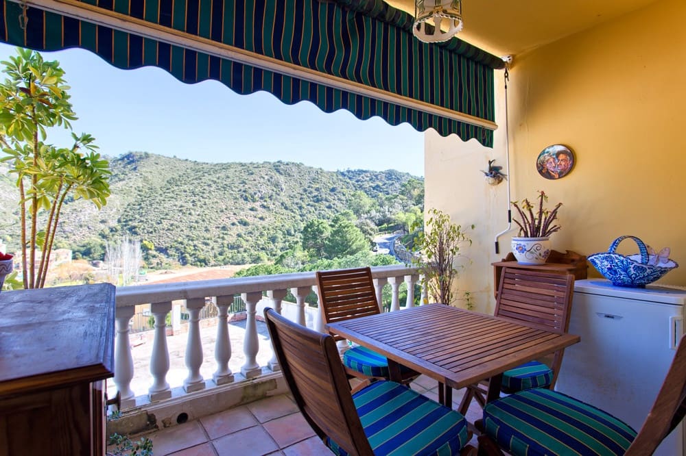 3 slaapkamer Huis te koop in Benahavis met garage - € 375.000 (Ref: 9460861)