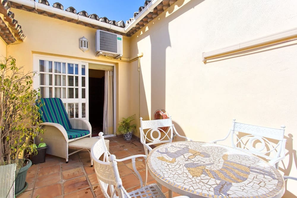 3 slaapkamer Huis te koop in Benahavis met garage - € 375.000 (Ref: 9460861)