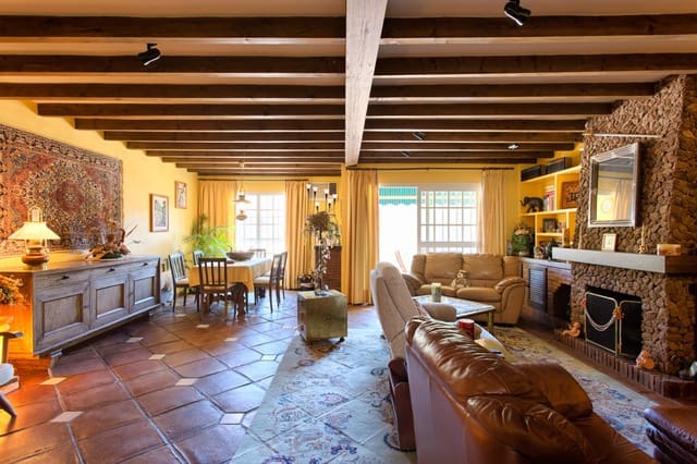 3 slaapkamer Huis te koop in Benahavís met garage - € 375.000 (Ref: 9460861)