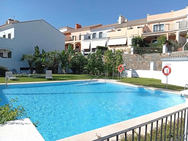 3 chambre Maison de Ville à vendre à El Paraiso, Estepona avec piscine garage - 758 000 € (Ref: 9466227)