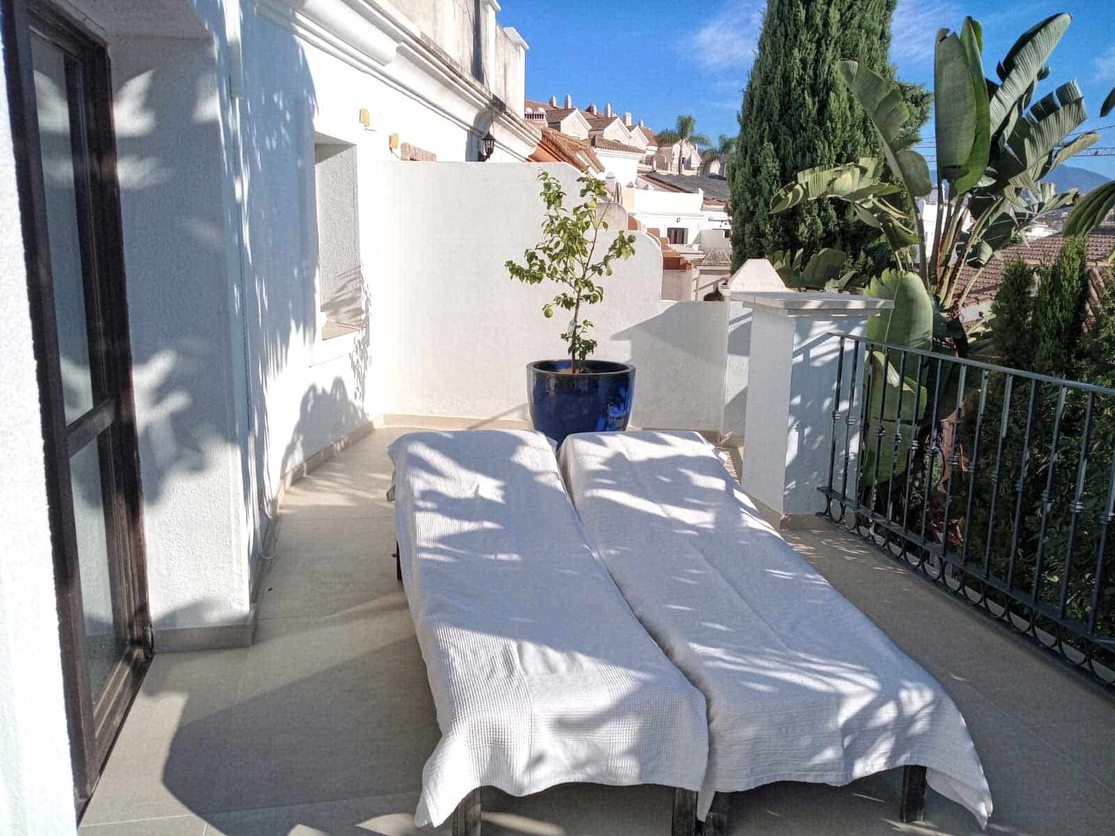 3 chambre Maison de Ville à vendre à El Paraiso avec piscine garage - 758 000 € (Ref: 9466227)