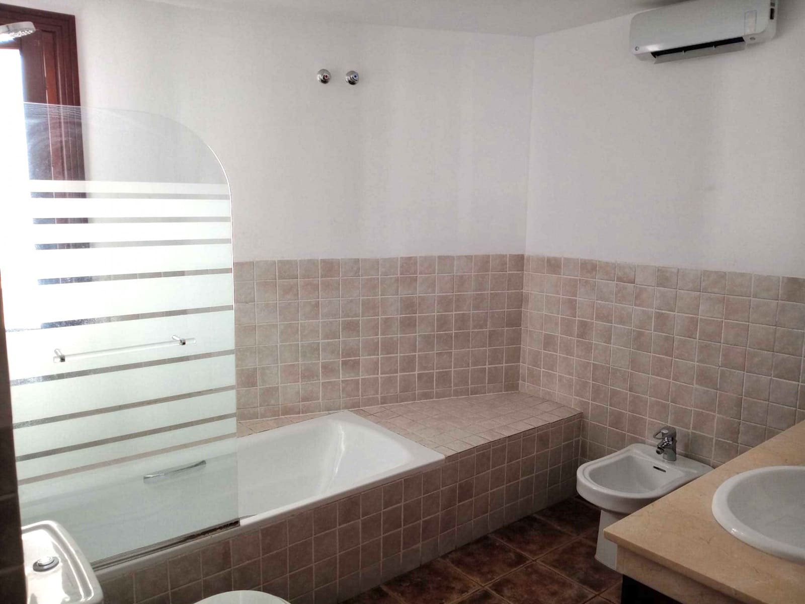 3 chambre Maison de Ville à vendre à El Paraiso avec piscine garage - 758 000 € (Ref: 9466227)