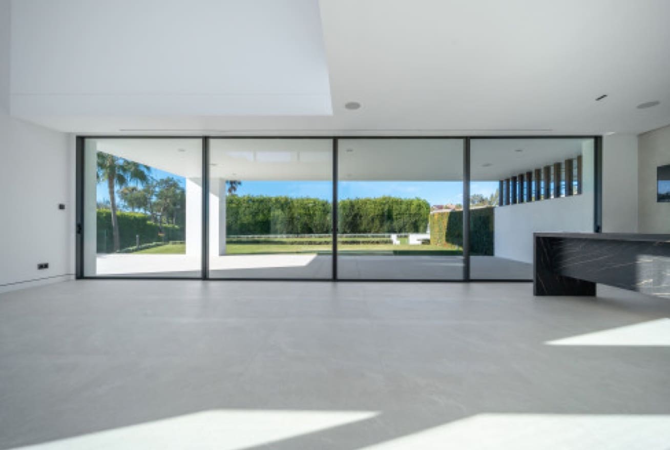 3 quarto Moradia Geminada para venda em Marbella com piscina garagem - 3 500 000 € (Ref: 9476271)