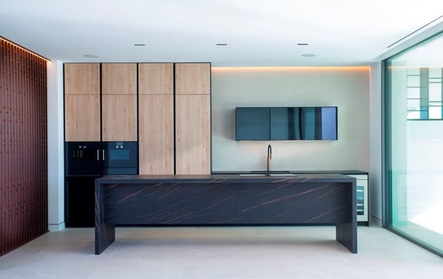 3 quarto Moradia Geminada para venda em Marbella com piscina garagem - 3 500 000 € (Ref: 9476271)