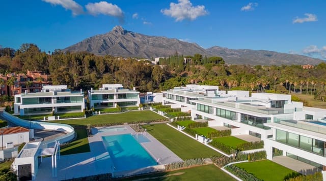 3 chambre Villa/Maison Semi-Mitoyenne à vendre à Lomas De Marbella, Marbella avec piscine garage - 3 500 000 € (Ref: 9476271)