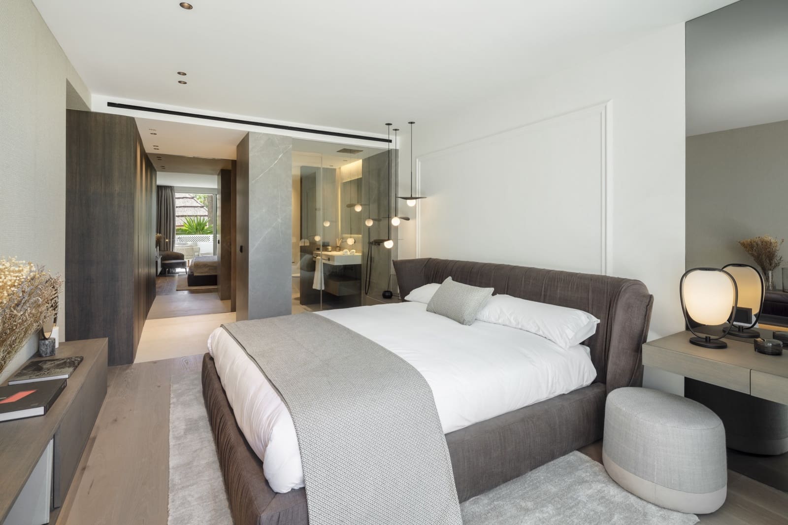 3 soverom Leilighet til salgs i Golden Mile med svømmebasseng garasje - € 3 500 000 (Ref: 9480672)