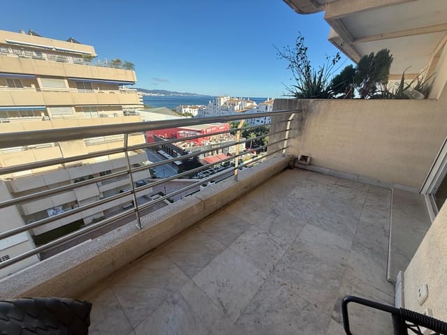 1 Zimmer Apartment zu verkaufen in Puerto Banus, Marbella mit Pool Garage - 465.000 € (Ref: 9493868)