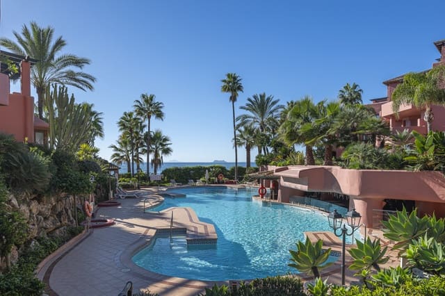 3 sypialnia Apartament na sprzedaż w Estepona z basenem garażem - 2 300 000 € (Ref: 9503512)