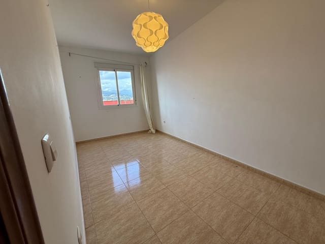 3 soverom Penthouse til salgs i San Pedro de Alcantara, Marbella med garasje - € 590 000 (Ref: 9523766)