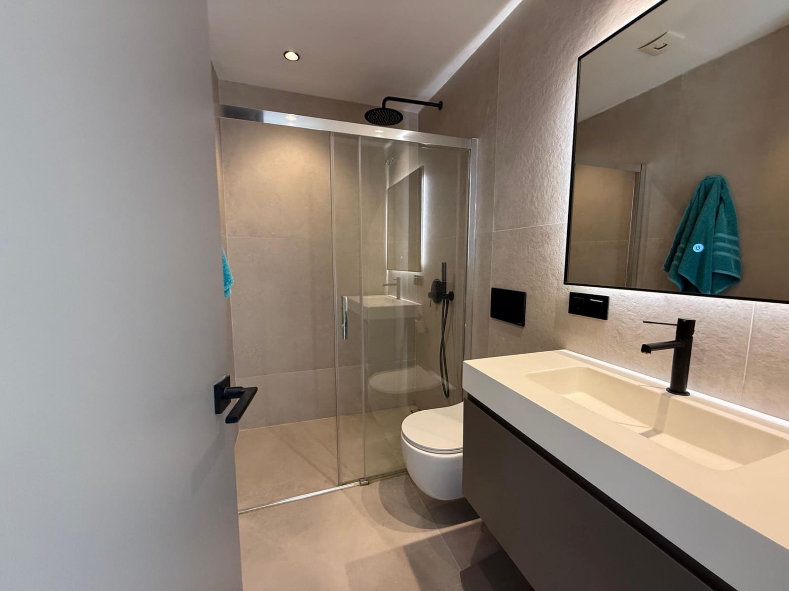 4 Zimmer Haus zu verkaufen in Benahavis mit Pool Garage - 1.495.000 € (Ref: 9528821)