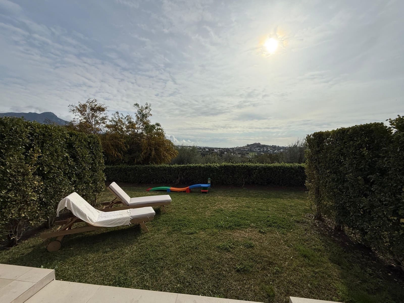 4 Zimmer Haus zu verkaufen in Benahavis mit Pool Garage - 1.495.000 € (Ref: 9528821)