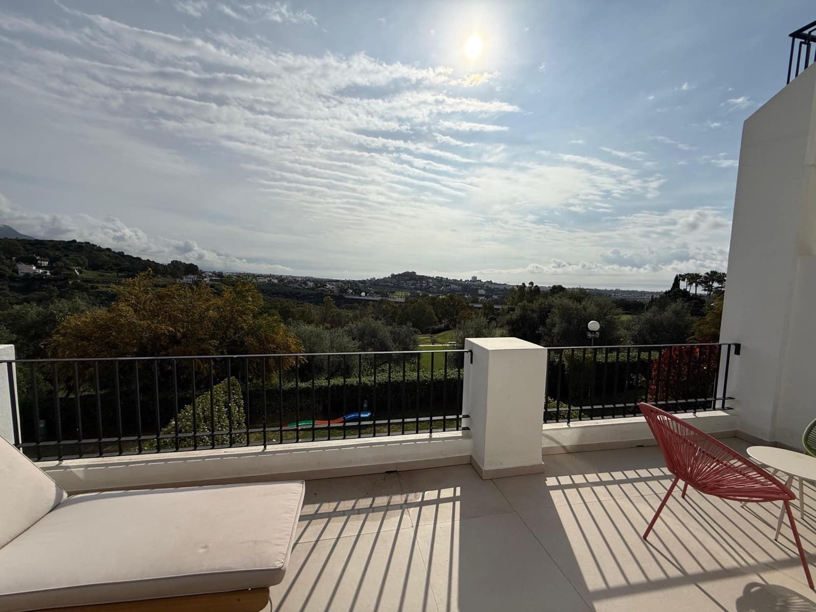 4 bedroom Townhouse for sale in Benahavis with pool garage - € 1,495,000 (Ref: 9528821)