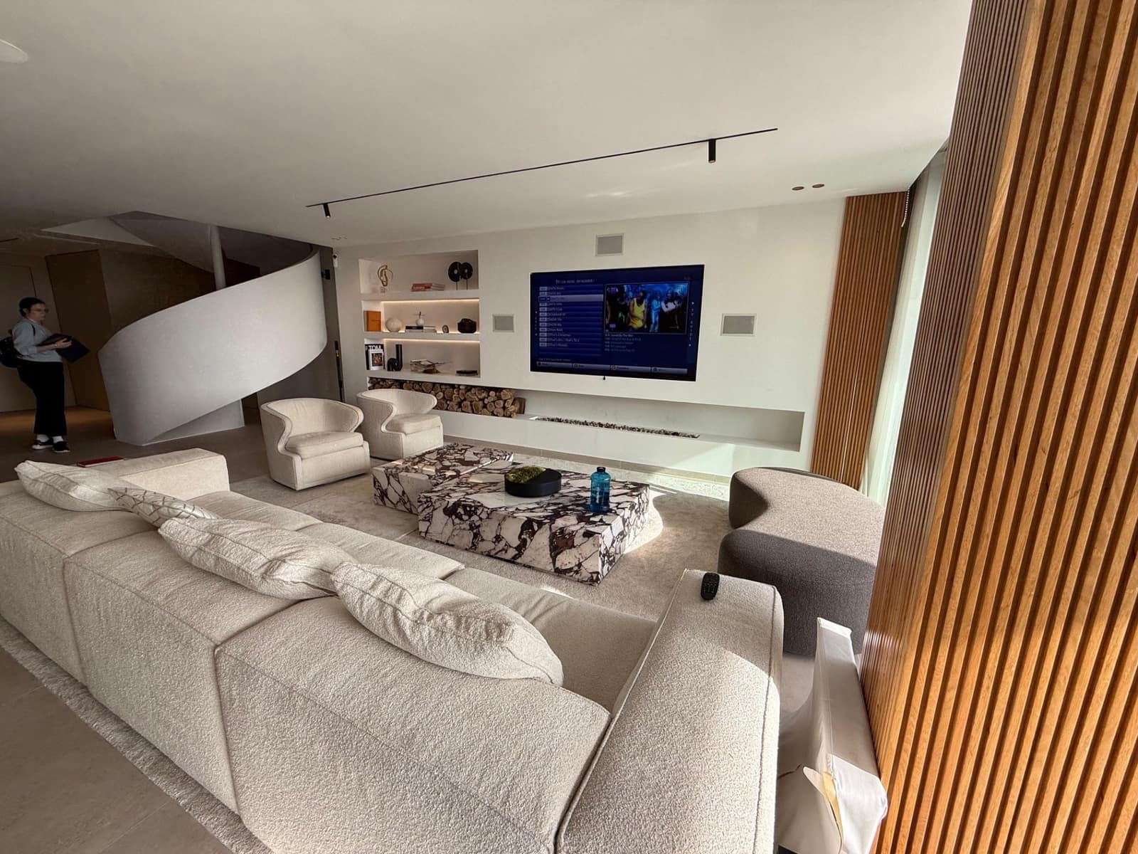 4 bedroom Townhouse for sale in Benahavis with pool garage - € 1,495,000 (Ref: 9528821)