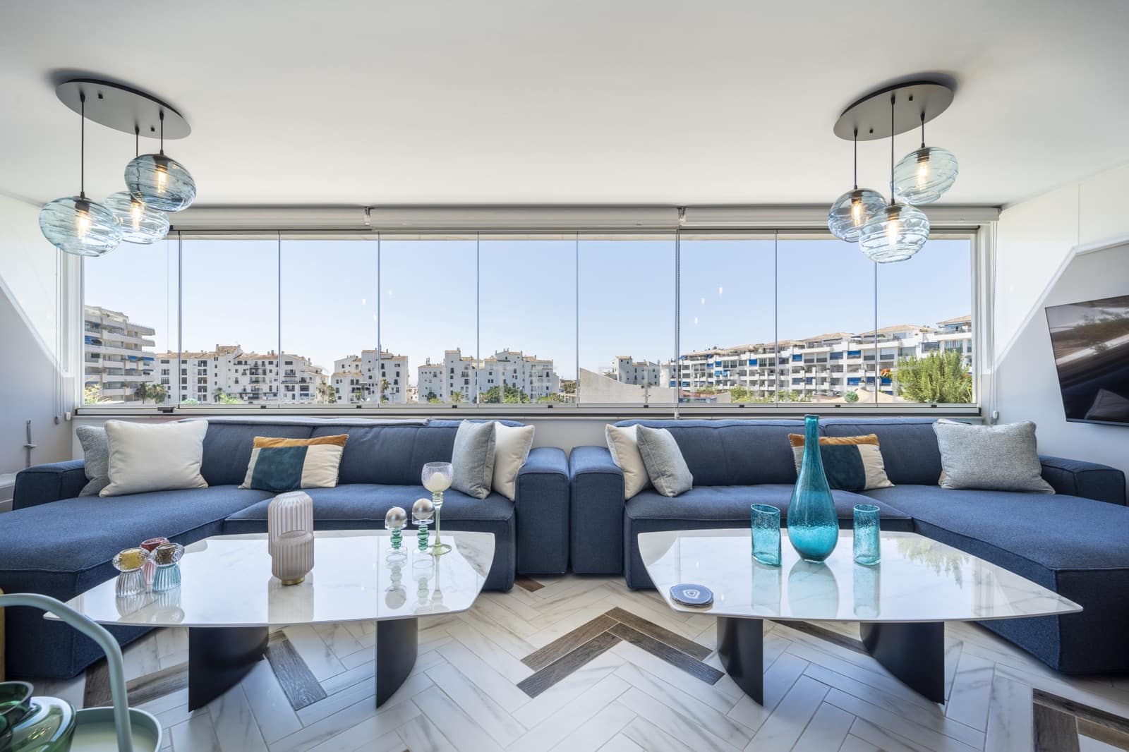 2 Zimmer Apartment zu verkaufen in Marbella mit Pool Garage - 1.200.000 € (Ref: 9542391)