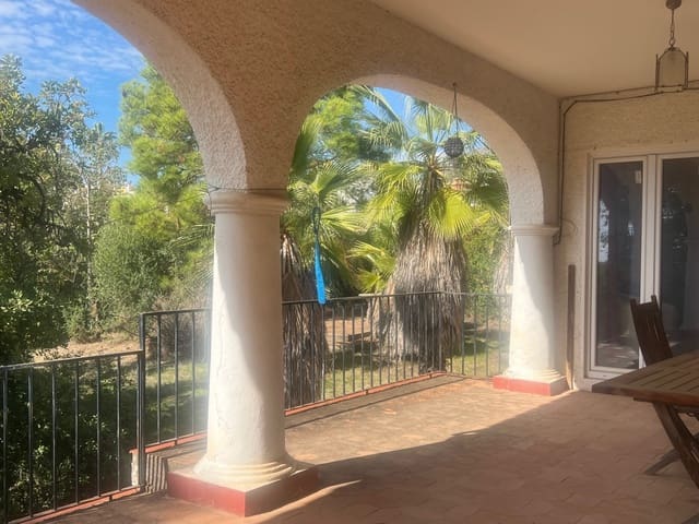 4 Zimmer Villa zu verkaufen in Marbella mit Pool Garage - 1.975.000 € (Ref: 9549983)