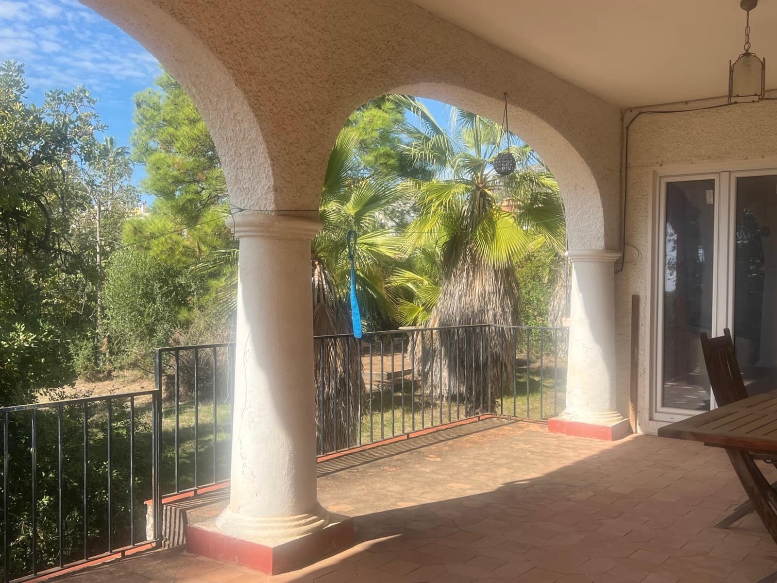 4 bedroom Villa for sale in Marbella with pool garage - € 1,975,000 (Ref: 9549983)