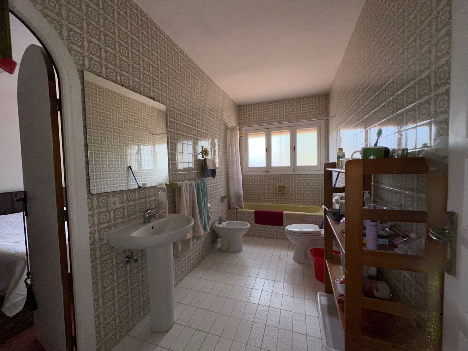 4 bedroom Villa for sale in Marbella with pool garage - € 1,975,000 (Ref: 9549983)