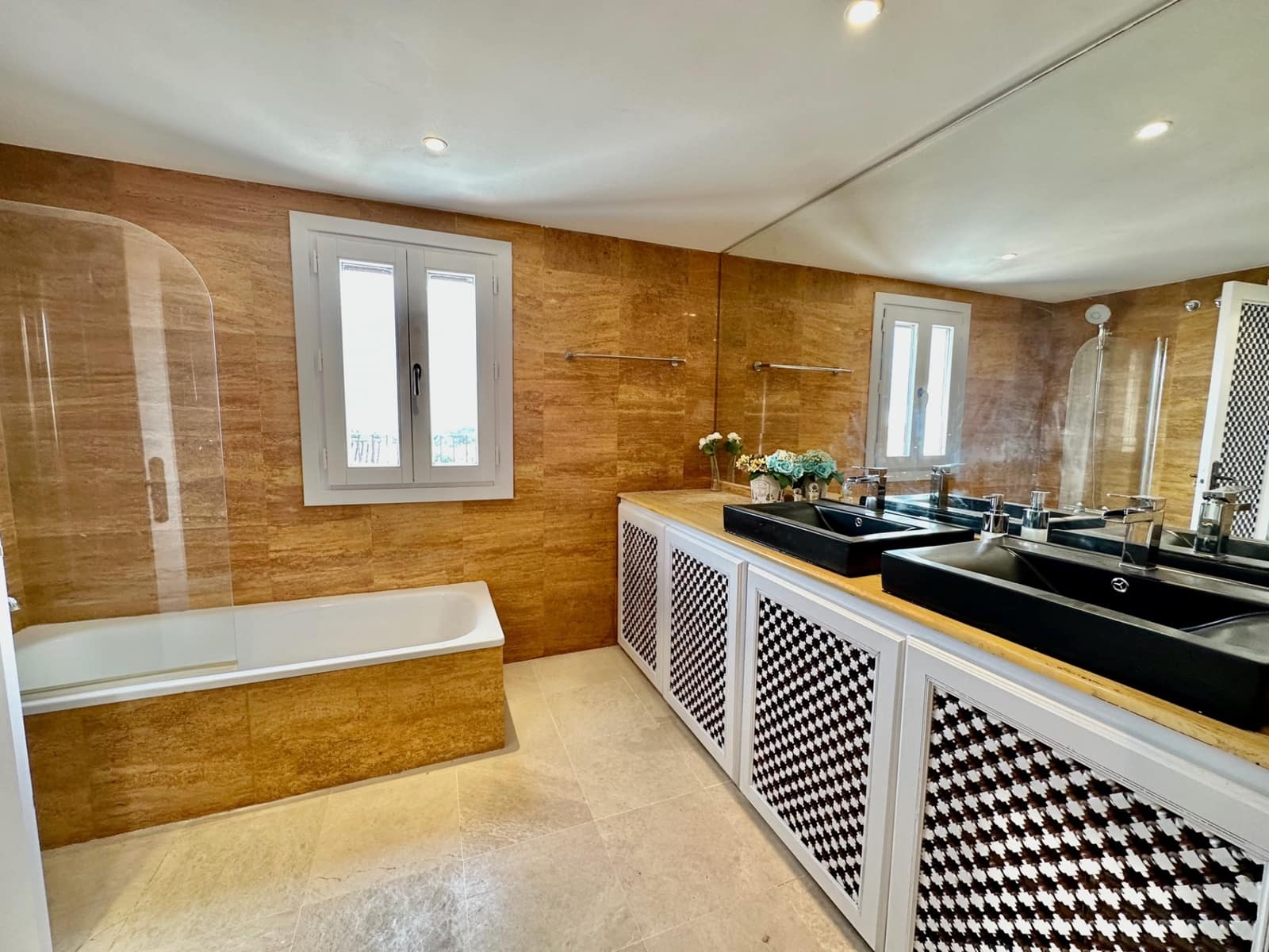 5 Zimmer Doppelhaus zu verkaufen in Marbella mit Pool Garage - 1.495.000 € (Ref: 9562169)