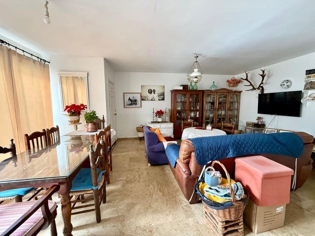 3 makuuhuone Omakotitalo myytävänä paikassa Nueva Andalucia, Marbella mukana uima-altaan - 495 000 € (Ref: 9566455)
