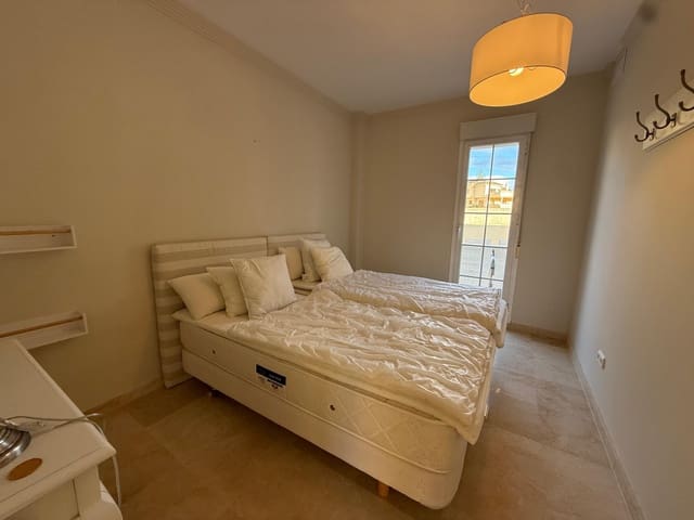 4 slaapkamer Penthouse te koop in Nueva Andalucia, Marbella met zwembad garage - € 950.000 (Ref: 9567862)