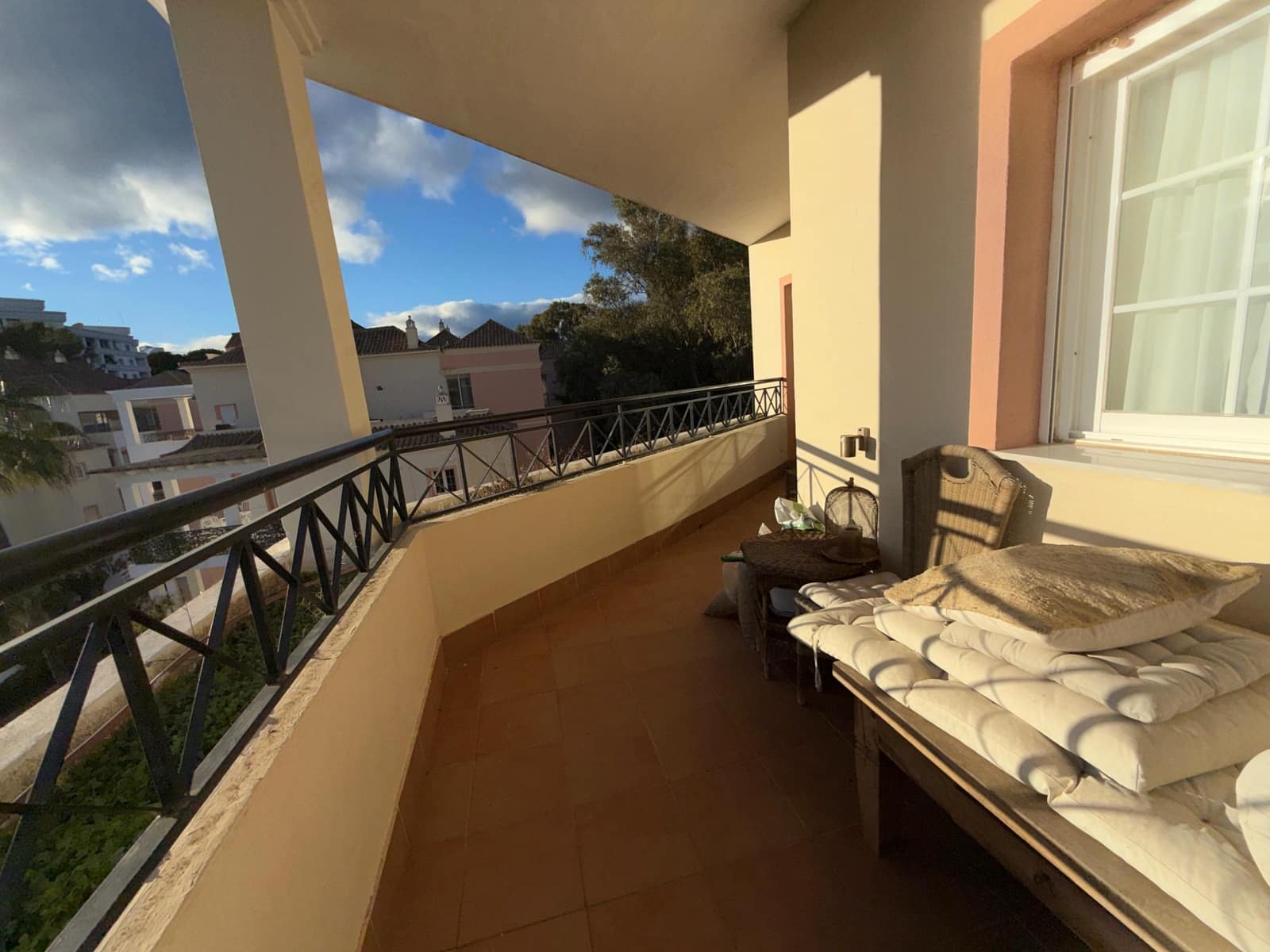 4 sovrum Takvåning till salu i Marbella med pool garage - 950 000 € (Ref: 9567862)
