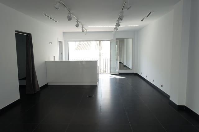 Bedrift til salgs i Puerto Banus, Marbella - € 520 000 (Ref: 9603375)