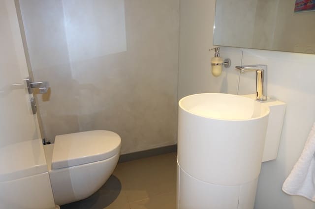 Virksomhed til salg i Puerto Banus, Marbella - € 520.000 (Ref: 9603375)