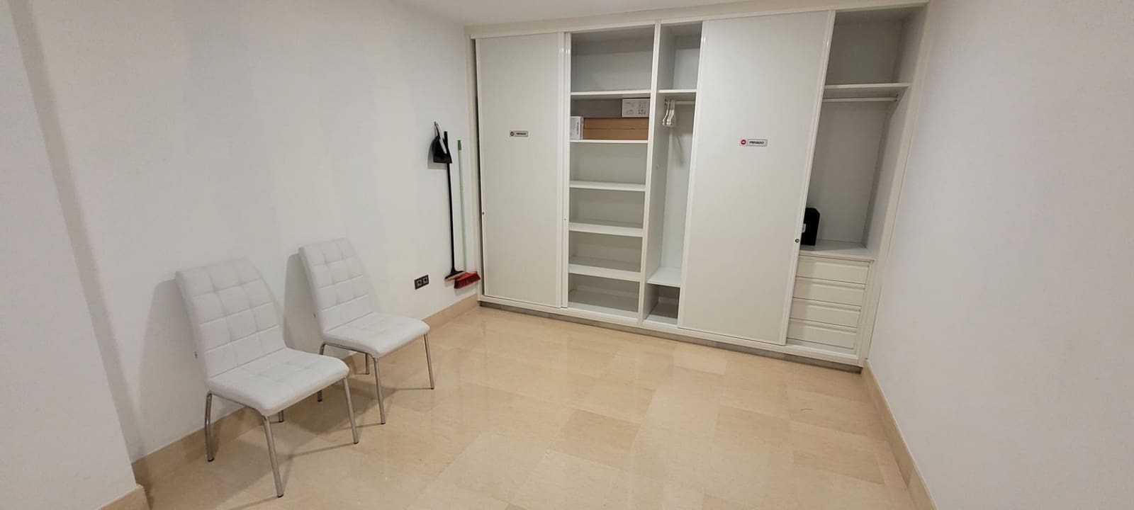 3 slaapkamer Appartement te koop in Benahavis met zwembad garage - € 650.000 (Ref: 9628319)