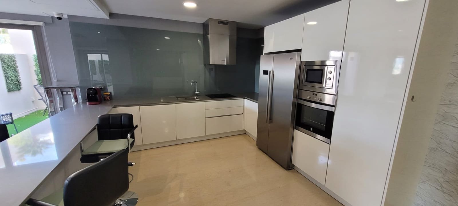 Apartamento de 3 habitaciones en Benahavís en venta con piscina garaje - 650.000 € (Ref: 9628319)