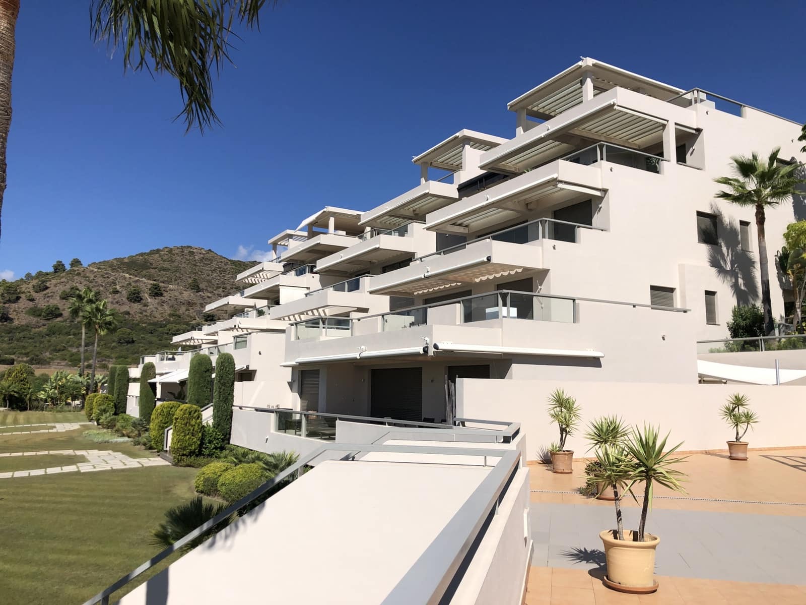 Apartamento de 3 habitaciones en Benahavís en venta con piscina garaje - 650.000 € (Ref: 9628319)