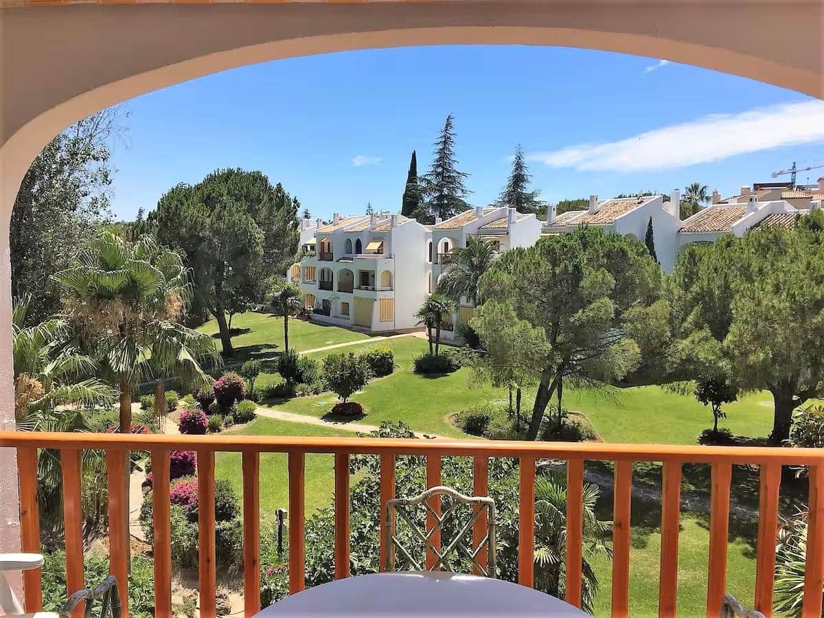 2 makuuhuone Huoneisto myytävänä paikassa Nueva Andalucia mukana uima-altaan 
autotalli - 395 000 € (Ref: 9654480)