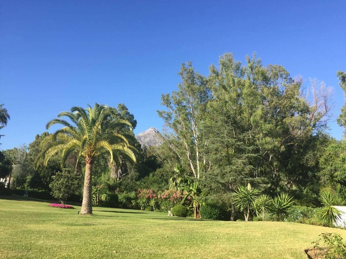 2 bedroom Apartment for sale in Marbella with pool garage - € 380,000 (Ref: 9654480)