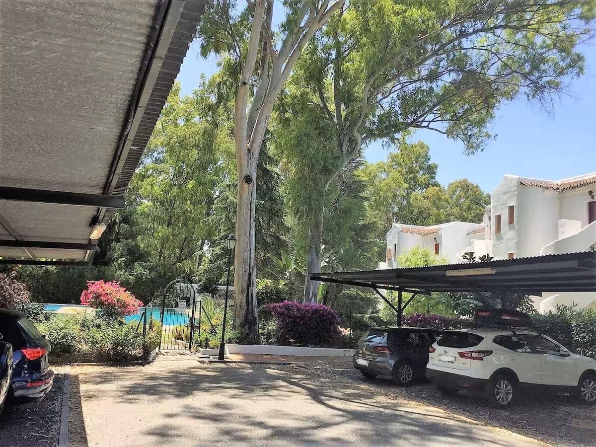 2 bedroom Apartment for sale in Marbella with pool garage - € 380,000 (Ref: 9654480)