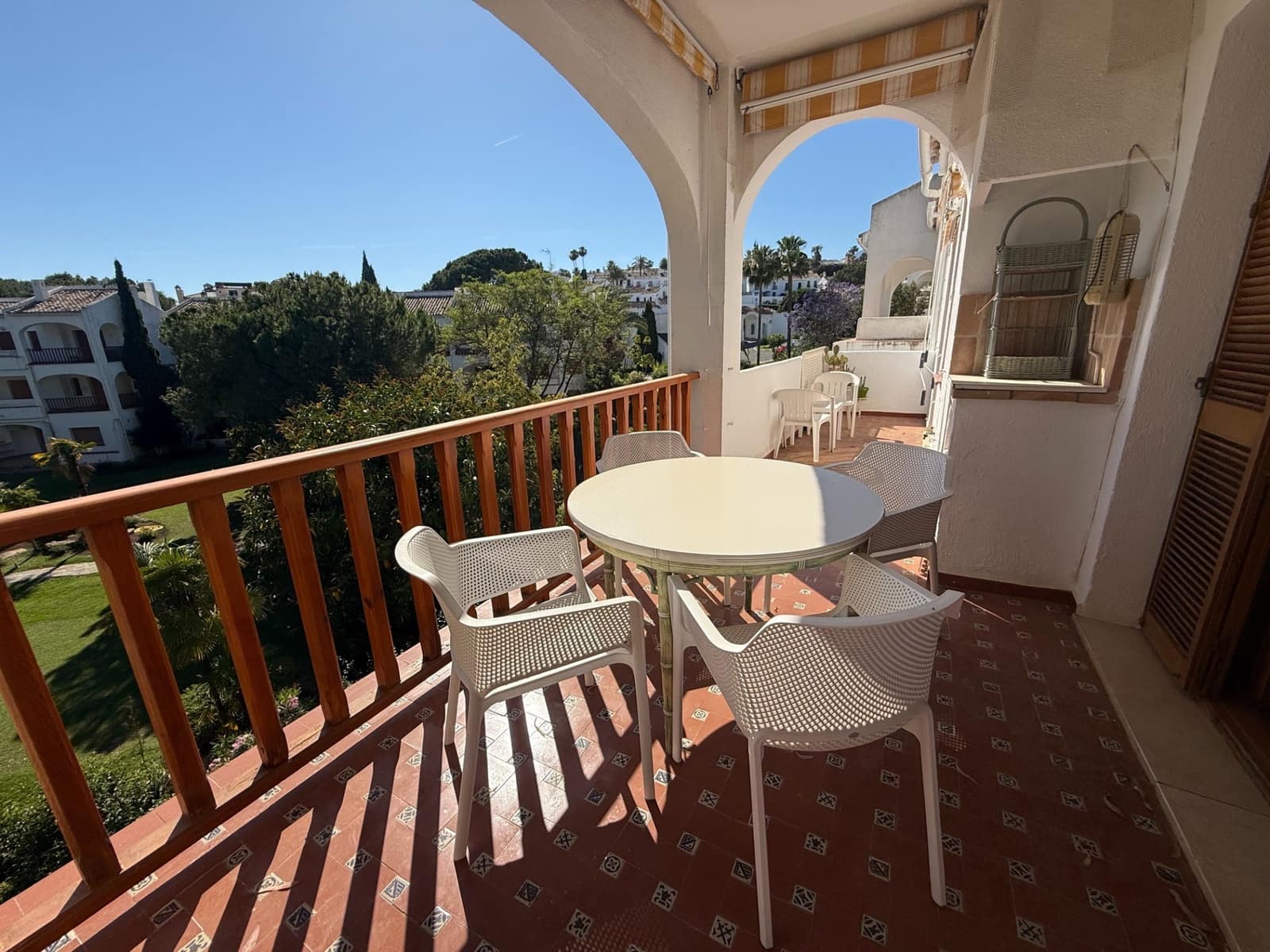 Apartamento de 2 habitaciones en Marbella en venta con piscina garaje - 370.000 € (Ref: 9654480)