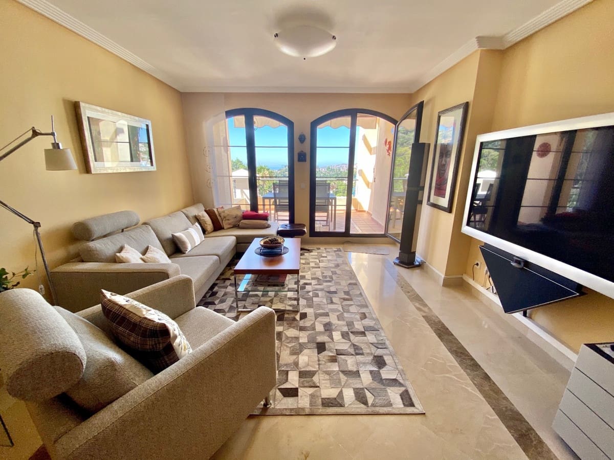 2 makuuhuone Huoneisto myytävänä paikassa Los Arqueros mukana uima-altaan 
autotalli - 430 000 € (Ref: 9676591)