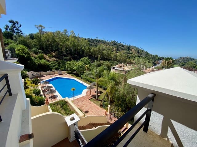 Apartamento de 2 habitaciones en Los Arqueros, Benahavís en venta con piscina garaje - 430.000 € (Ref: 9676591)