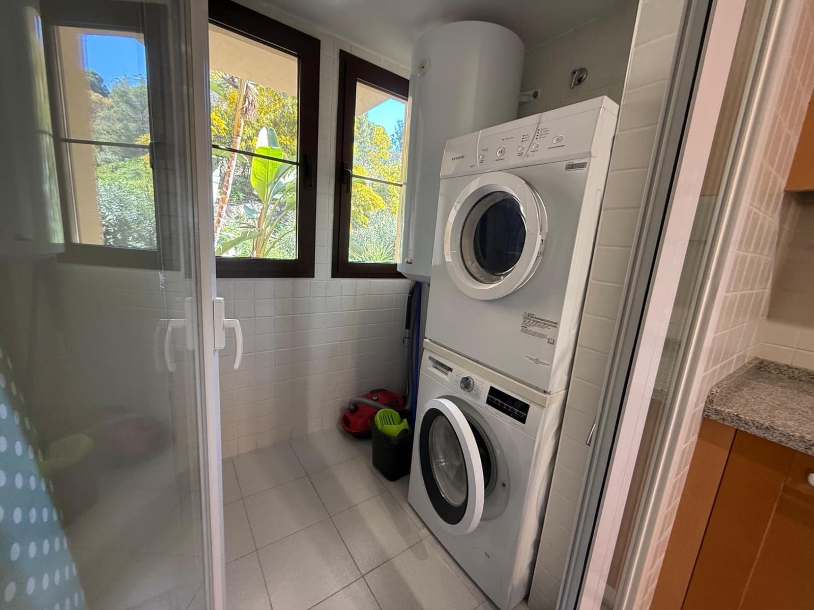 2 bedroom Apartment for sale in Los Arqueros with pool garage - € 430,000 (Ref: 9676591)