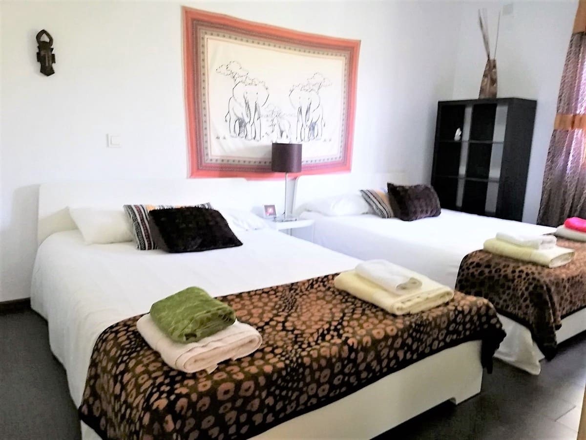 7 soveværelse Villa til salg i Nueva Andalucia med swimmingpool garage - € 1.890.000 (Ref: 9772035)