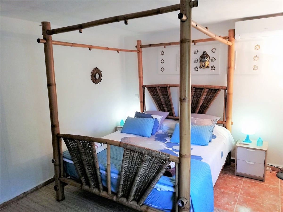 7 soveværelse Villa til salg i Nueva Andalucia med swimmingpool garage - € 1.890.000 (Ref: 9772035)