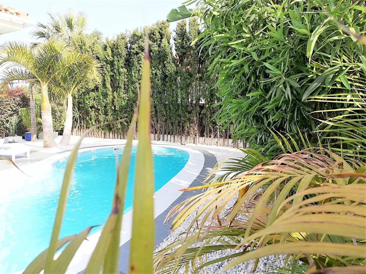 7 soveværelse Villa til salg i Nueva Andalucia med swimmingpool garage - € 1.890.000 (Ref: 9772035)