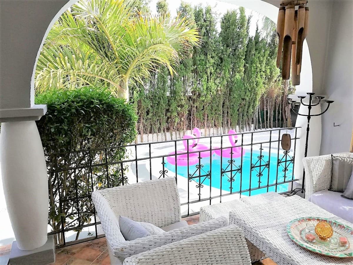 7 soveværelse Villa til salg i Nueva Andalucia med swimmingpool garage - € 1.890.000 (Ref: 9772035)