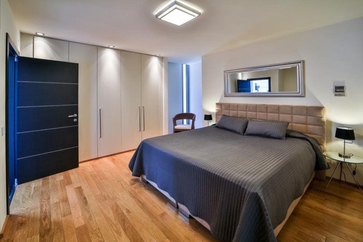 4 soverom Villa til salgs i Marbella med svømmebasseng garasje - € 3 000 000 (Ref: 9779092)