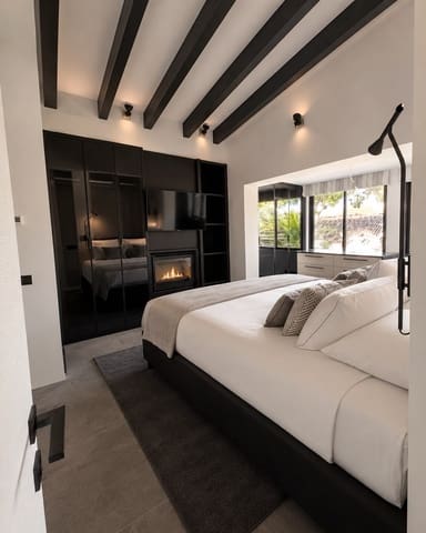 4 chambre Villa/Maison à vendre à Nueva Andalucia, Marbella avec piscine garage - 1 490 000 € (Ref: 9795640)