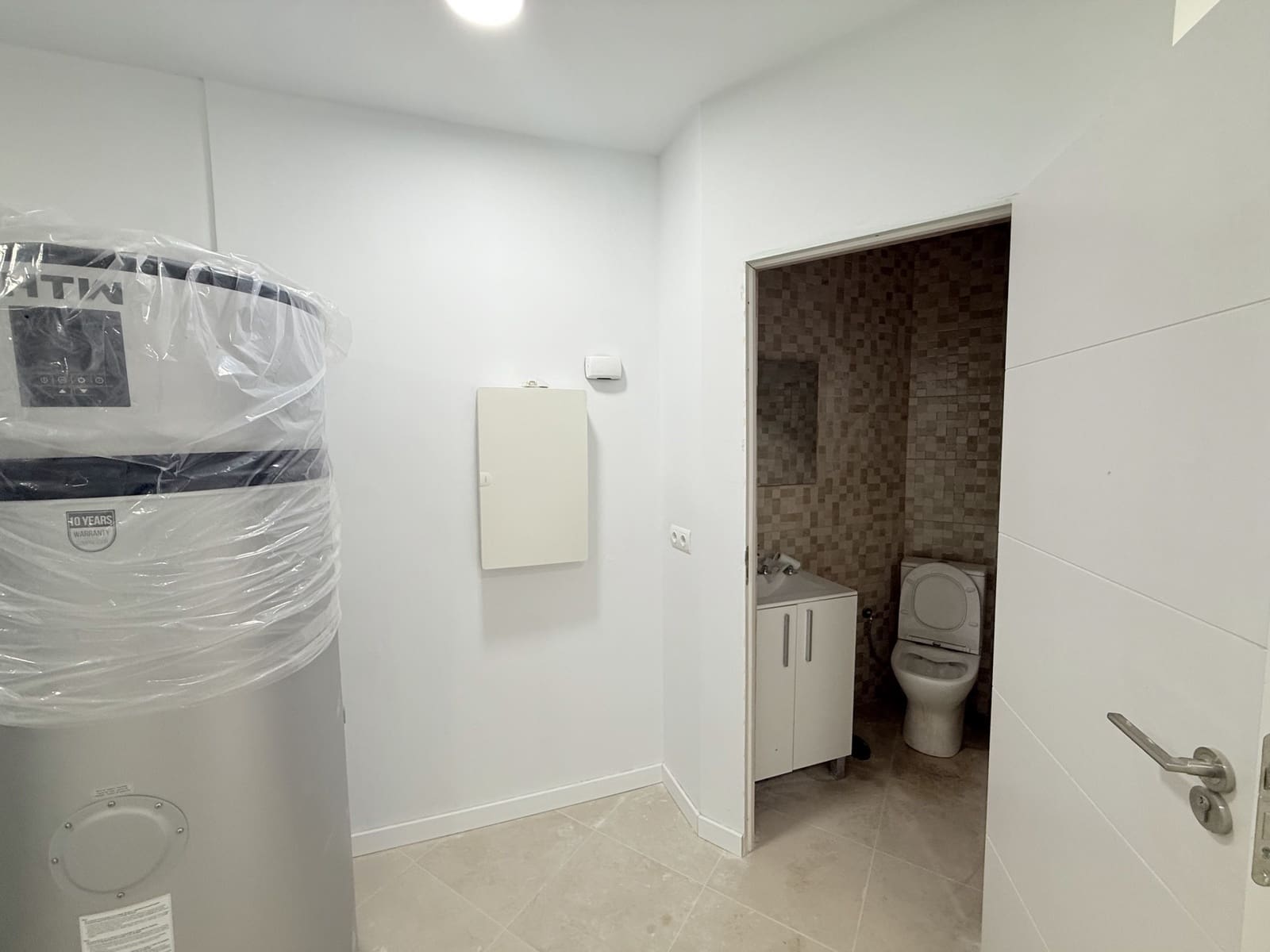 9 slaapkamer Hotel te koop in San Pedro de Alcantara met garage - € 1.700.000 (Ref: 9807182)