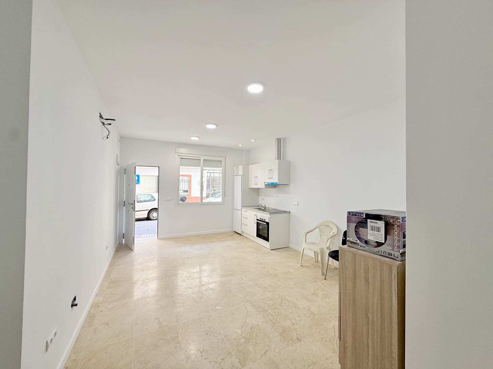 9 slaapkamer Hotel te koop in San Pedro de Alcantara met garage - € 1.700.000 (Ref: 9807182)